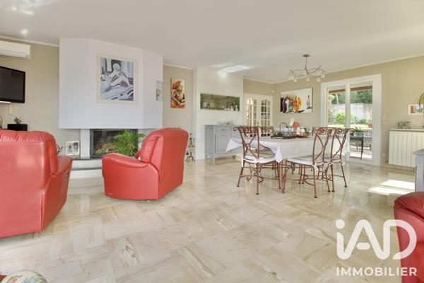 Maison (prestige) à vendre 9 pièces 220 m² Carnoux-en-Provence