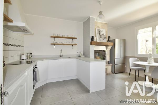 Maison (prestige) à vendre 9 pièces 220 m² Carnoux-en-Provence