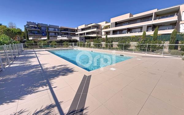 Appartement à vendre    3 pièces • 58,52 m2 Fréjus