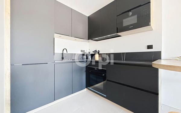 Appartement à vendre    3 pièces • 58,52 m2 Fréjus