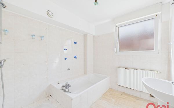 Appartement à vendre    4 pièces • 90 m2 Bischwiller