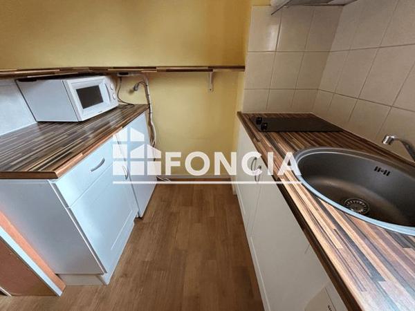 Location Studio 24.8 m² - 8 RUE JEAN DE LA FONTAINE Albi 81000