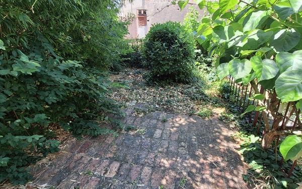 Maison à vendre    5 pièces • 264 m2 Montluçon