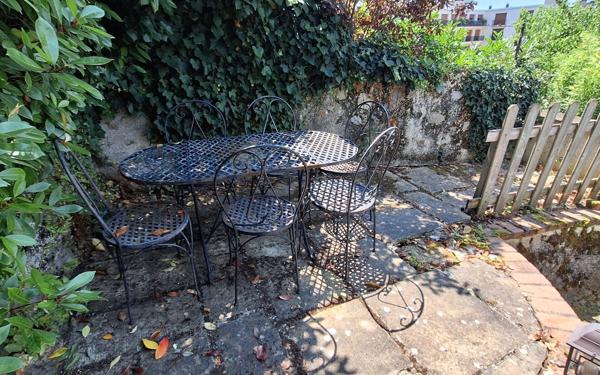 Maison à vendre    5 pièces • 264 m2 Montluçon