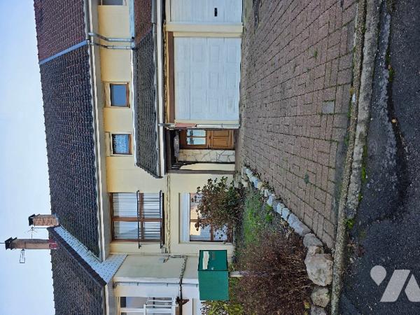 Maison mitoyenne d'environ 100m² habitables