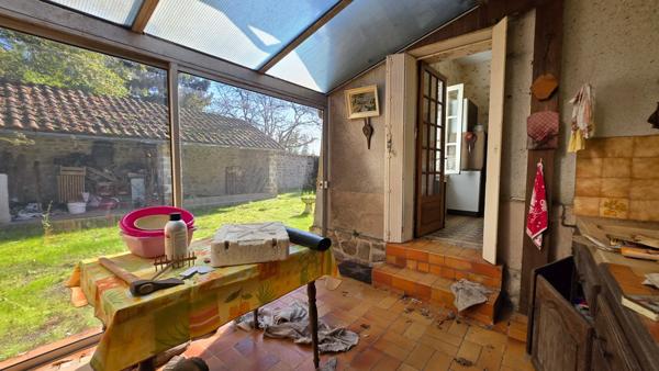 MAISON 5P + DEPENDANCE + GARAGE + JARDIN - PROCHE SAINT-JUNIEN