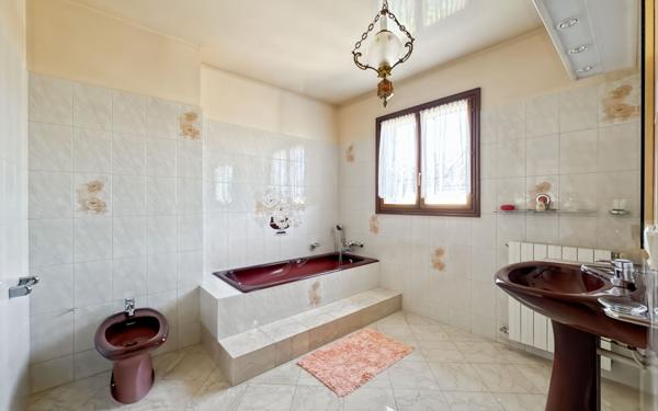 Maison à vendre    6 pièces •  Bondy
