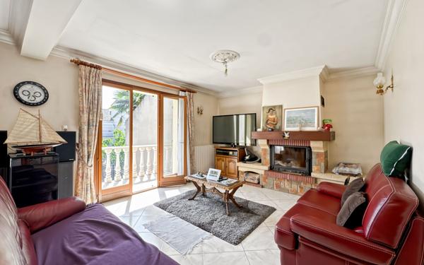 Maison à vendre    6 pièces •  Bondy