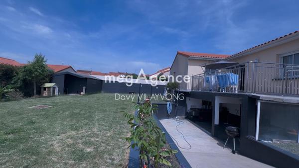 Maison à CHOLET, 49300 - 8 pièces 248m²