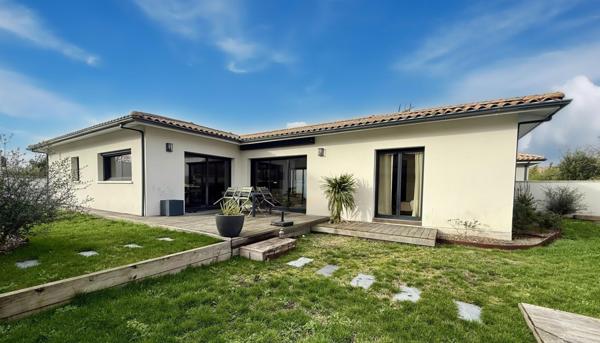 Maison neuve plain pied 6 pièces piscine