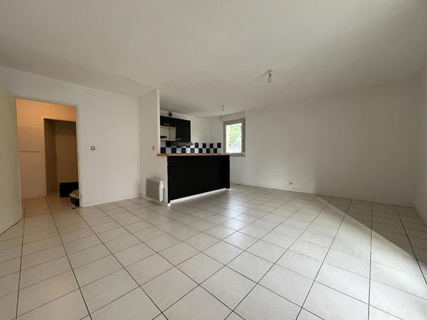 Superbe T3 de 66 m² avec balcon, parking.