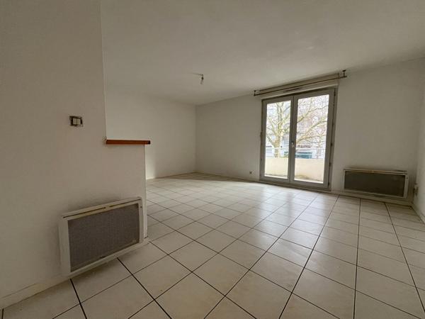 Superbe T3 de 66 m² avec balcon, parking.