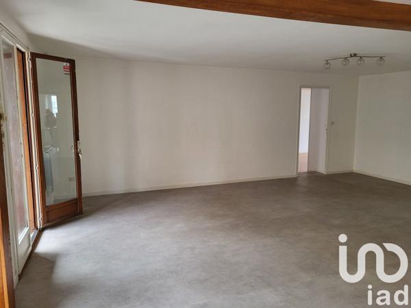Appartement 3 pièces de 89 m² à Saint-Étienne (42000)