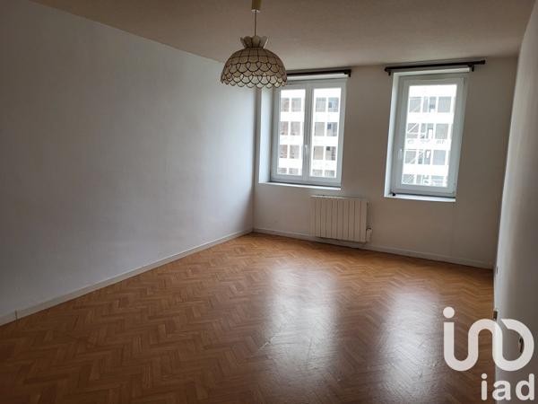 Appartement 3 pièces de 89 m² à Saint-Étienne (42000)