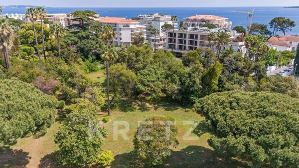 Pointe Croisette – Élégant duplex 4 pièces rénové