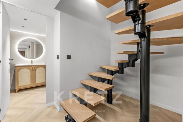Pointe Croisette – Élégant duplex 4 pièces rénové