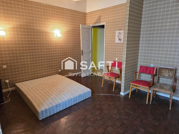 Appartement à rénover de 100 m² (2ème étage) au cœur de Gaillac