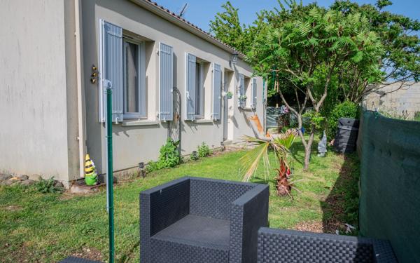 Maison à vendre    4 pièces •  Tonnay-Charente