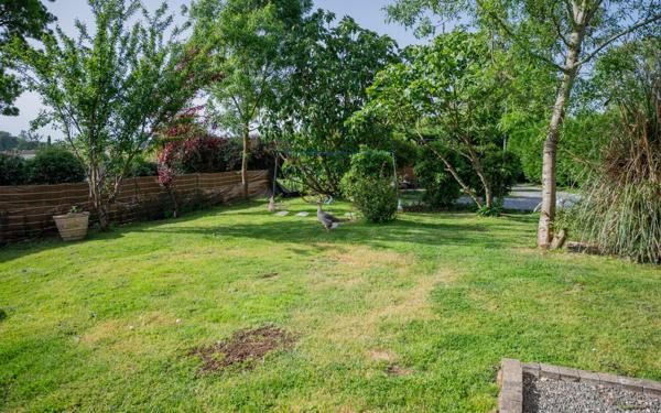 Maison à vendre    4 pièces •  Tonnay-Charente