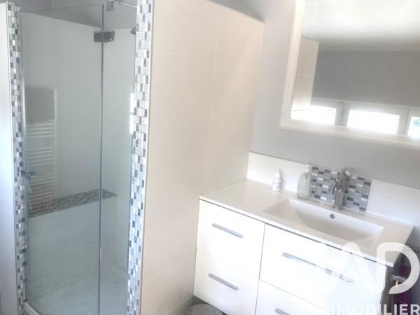 Maison à vendre 6 pièces 130 m² Mérignac