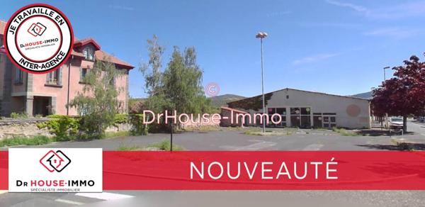 Bien immobilier à vendre 5 pièces de 667 m²