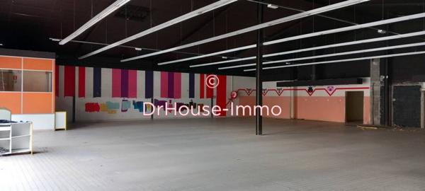 Bien immobilier à vendre 5 pièces de 667 m²