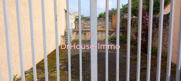 Bien immobilier à vendre 5 pièces de 667 m²