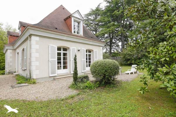 Maison à vendre |                                       Saint-Cyr-sur-Loire |                                        7 pièces  |  192 m²
