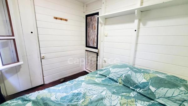 A louer - Maison de type bungalow - 3 pièces avec terrasse, bac à punch et piscine commune