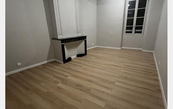 Vente Appartement P2 1 er étage rénové(e) Saint-gilles   