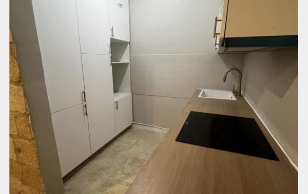 Vente Appartement P2 1 er étage rénové(e) Saint-gilles   