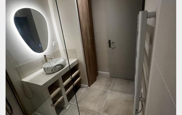 Vente Appartement P2 1 er étage rénové(e) Saint-gilles   