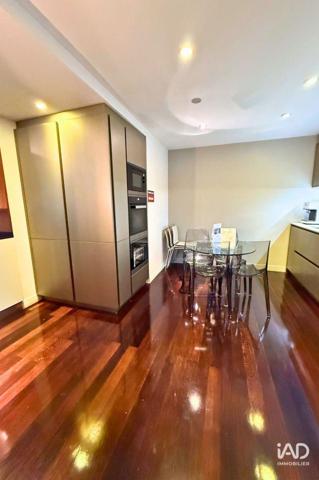 Droit au bail à vendre 77 m² Paris 8