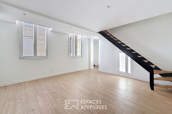 Appartement duplex rénové au dernier étage aux Chartrons