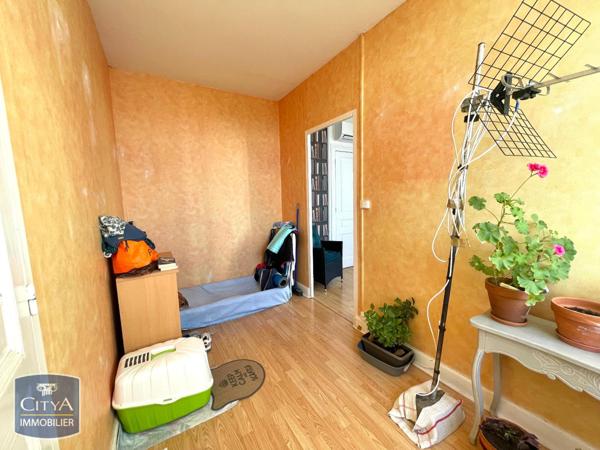 Appartement à louer 4 pièces 79.78m²