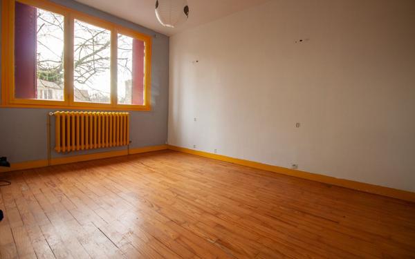 Maison à vendre    5 pièces •  Marines