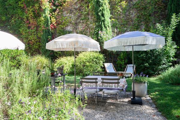 Caluire - Quai de Saône : Superbe Rez-de-jardin au coeur d'une propriété des bords de Saône