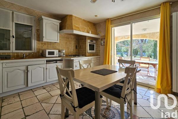 Maison à vendre 16 pièces 365 m² Saint-Rémy-de-Provence