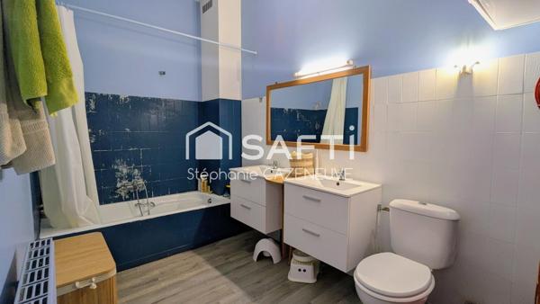 Cachet, douceur 3 belles chambres et cour intime