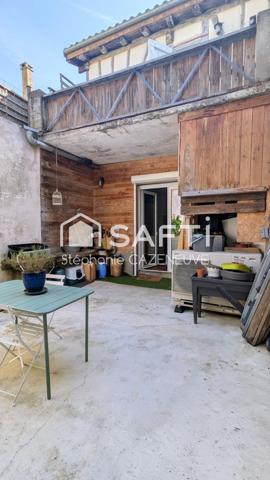 Cachet, douceur 3 belles chambres et cour intime