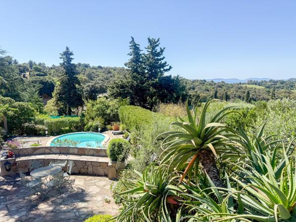 Maison à vendre  6 pièces - 183 m2 LA CROIX VALMER - 83