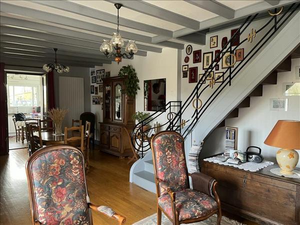 Maison à vendre |  Saint-Pardoux-la-Rivière |  5 pièces | 165 m²