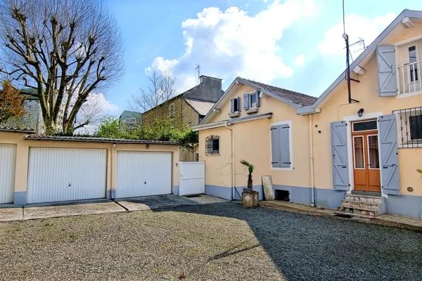 Lot de 3 Maisons / Immeuble
