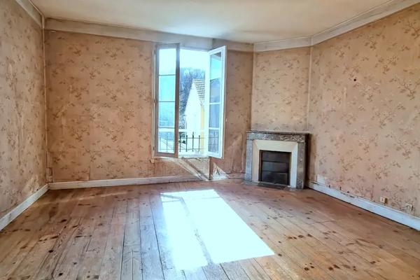 Lot de 3 Maisons / Immeuble