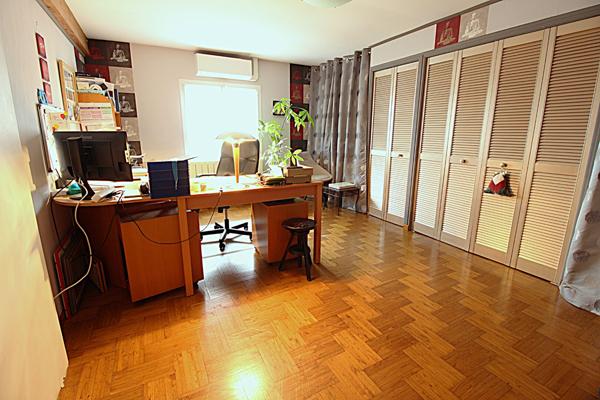 BERRY AU BAC : Maison familiale 4 chambres, dépendances, jardin - accès rapide REIMS et Autoroute A26