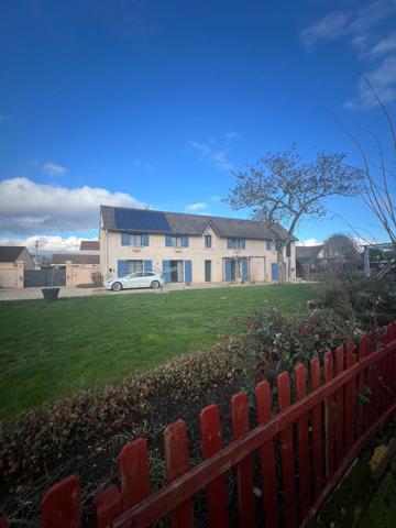 BERRY AU BAC : Maison familiale 4 chambres, dépendances, jardin - accès rapide REIMS et Autoroute A26