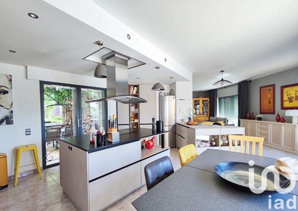 Maison à vendre 4 pièces 146 m² Saint-Raphaël