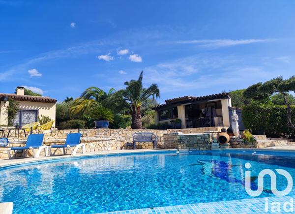 Maison à vendre 4 pièces 146 m² Saint-Raphaël