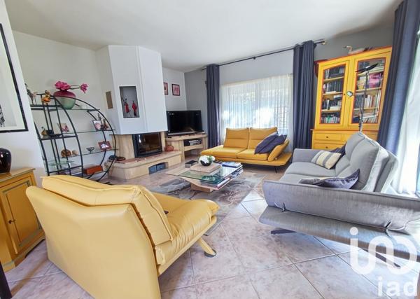 Maison à vendre 4 pièces 146 m² Saint-Raphaël