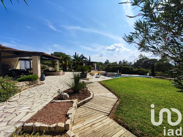 Maison à vendre 4 pièces 146 m² Saint-Raphaël